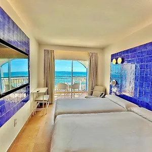 https://perla-marina-nerja.hotelsinnerja.org