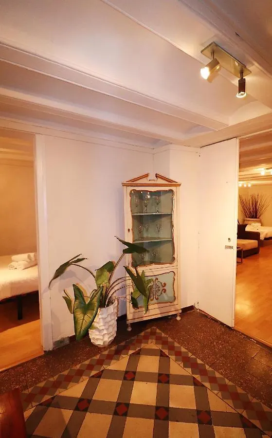 Efate Rooms Barcelona