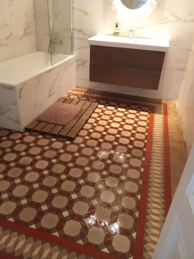 Efate Rooms Barcelona Hostel